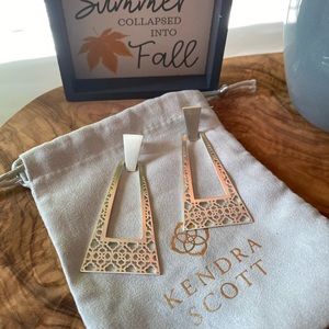 ✨Kendra Scott Earrings✨